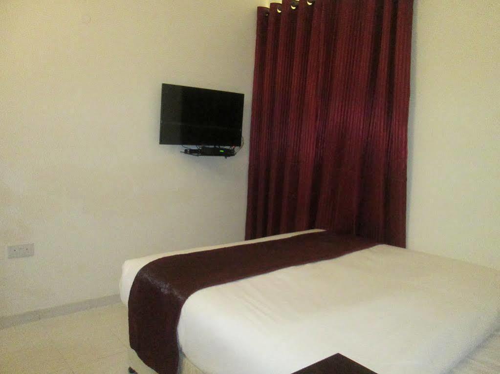 Al Sharq Hotel - Baithans Schardscha Exterior foto