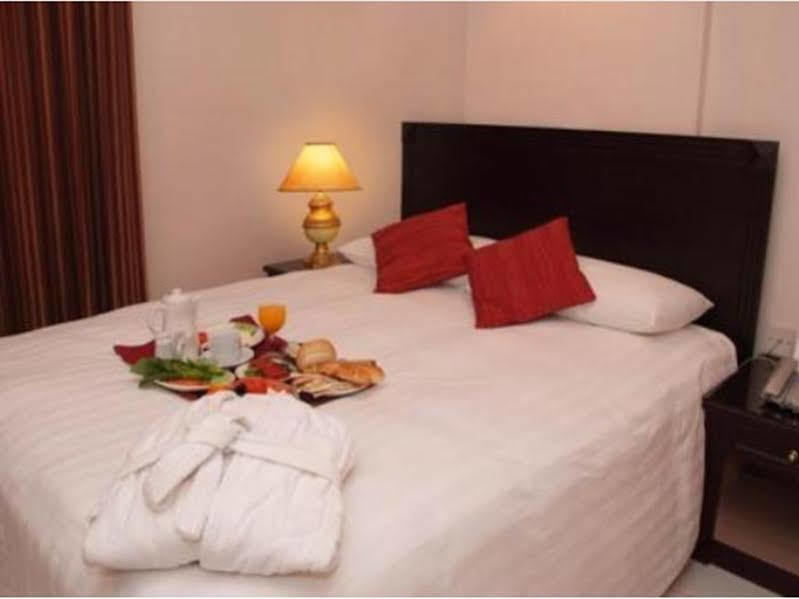 Al Sharq Hotel - Baithans Schardscha Exterior foto
